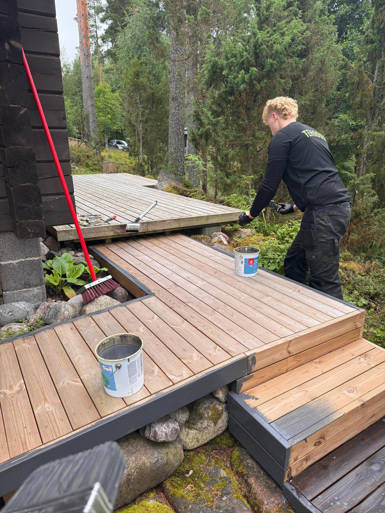 Terassin öljyäminen